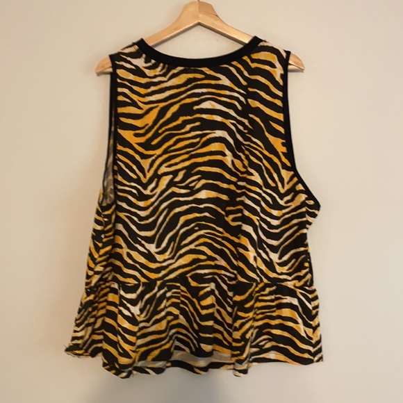 Asos Curve Tiger Print Peplum Tank Top - Picture 3 of 8